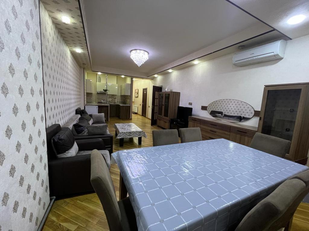 Bakuvi Apartments On New Boulveard Extérieur photo
